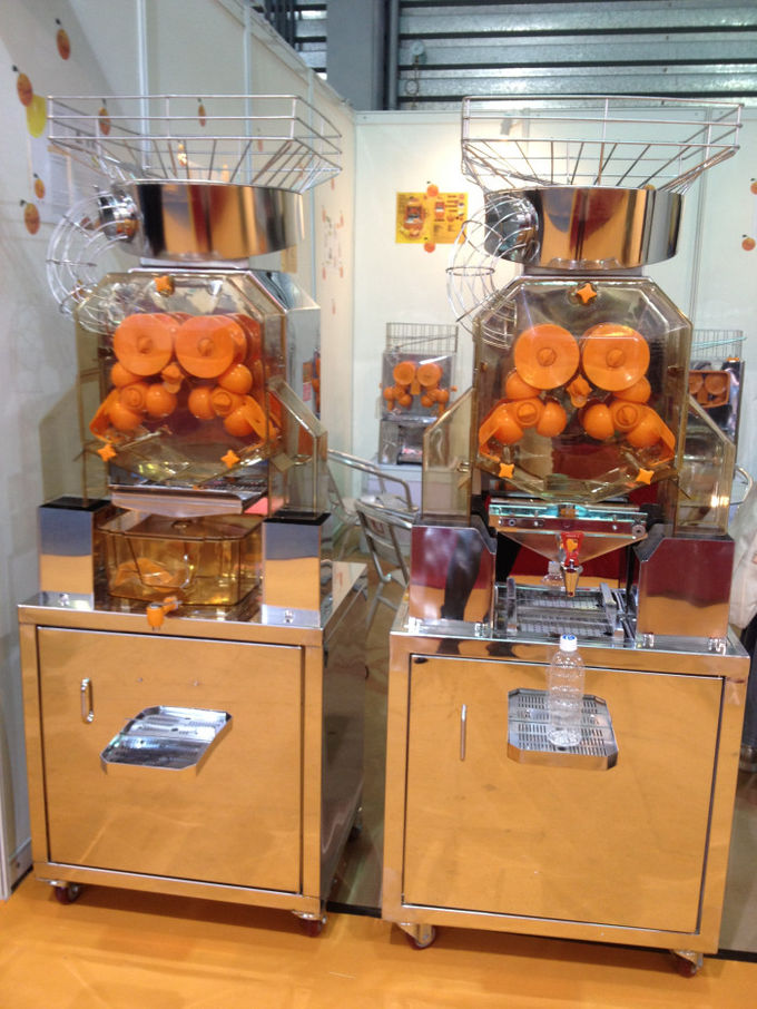 Commercial Fresh Squeezed Orange Juice Machine For Cafes / Juice Bars