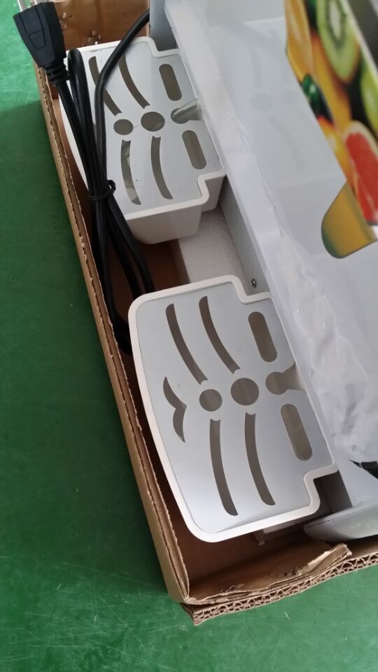 Commercial Jet Spray Milk / Juice Dispensers Machine with Four PC Tank