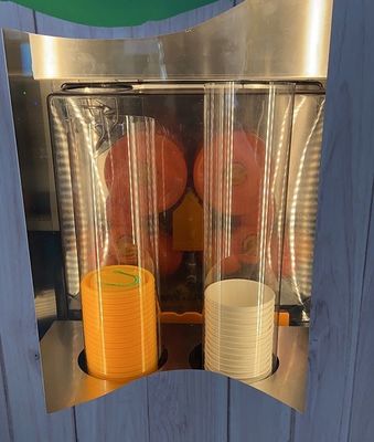 Auto Fresh Orange Juice Cold Pressed Vending Machine With Display Screen
