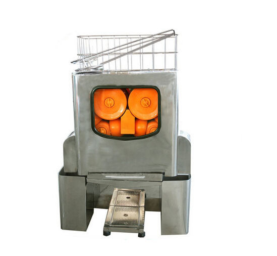 Light Weight Zumex 50hz Commercial Orange Juicer Machine , Electric Citrus Juicer For Bar
